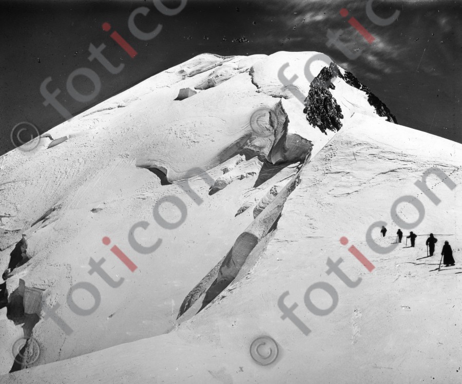 Mont Blanc von den Boses du Dromadaire aus ; Mont Blanc seen from the Bose du Dromadaire  (simon-73-055-sw.jpg)